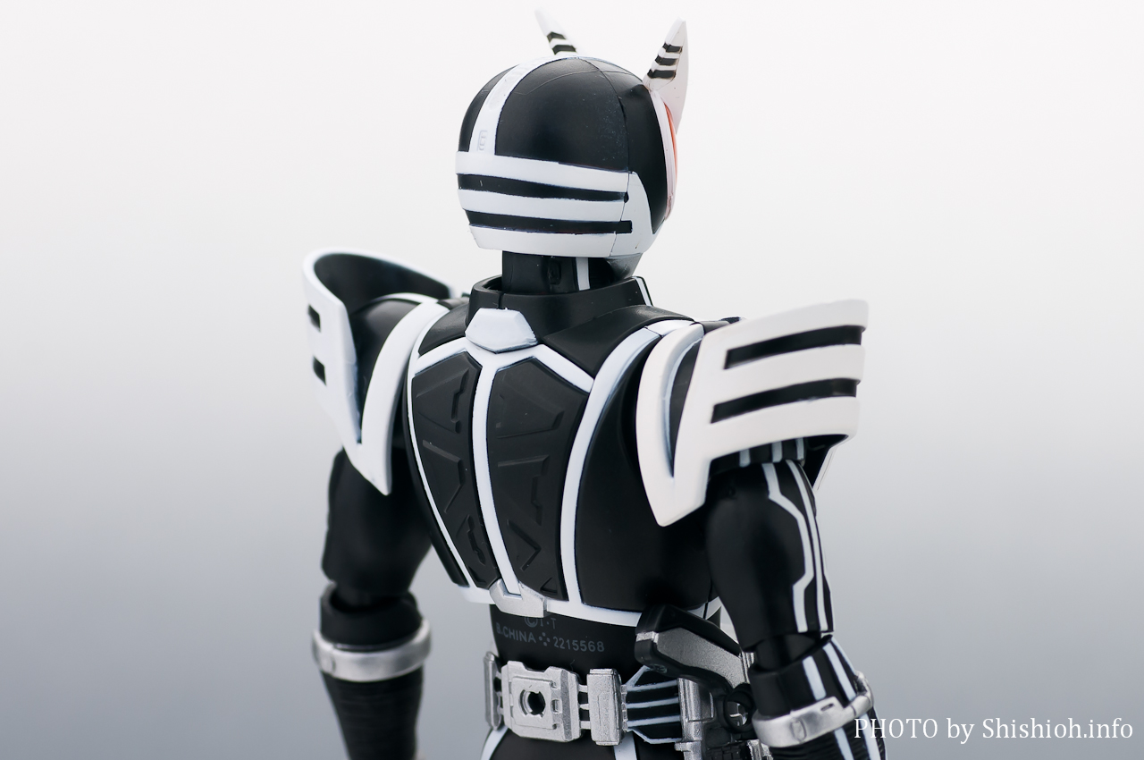 S.H.Figuarts ���ʃ��C�_�[�f���^