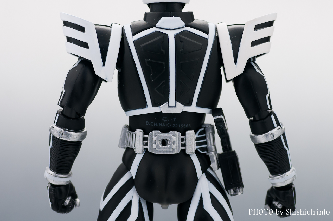 S.H.Figuarts ���ʃ��C�_�[�f���^