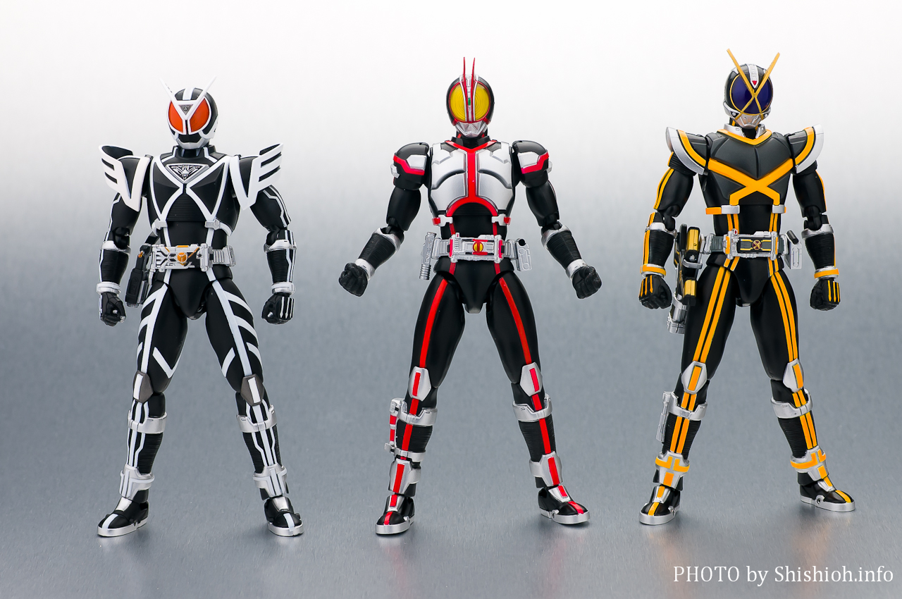 S.H.Figuarts ���ʃ��C�_�[�f���^