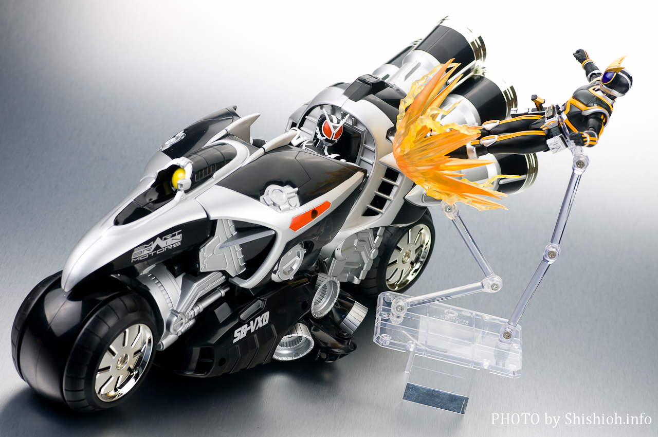 S.H.Figuarts ���ʃ��C�_�[�f���^