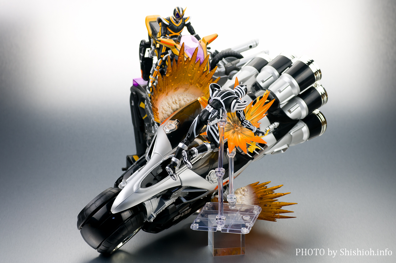 S.H.Figuarts ���ʃ��C�_�[�f���^