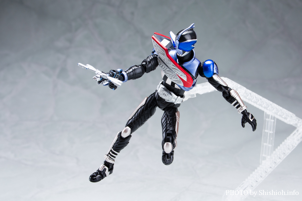 S.H.Figuarts 仮面ライダー ドレイク