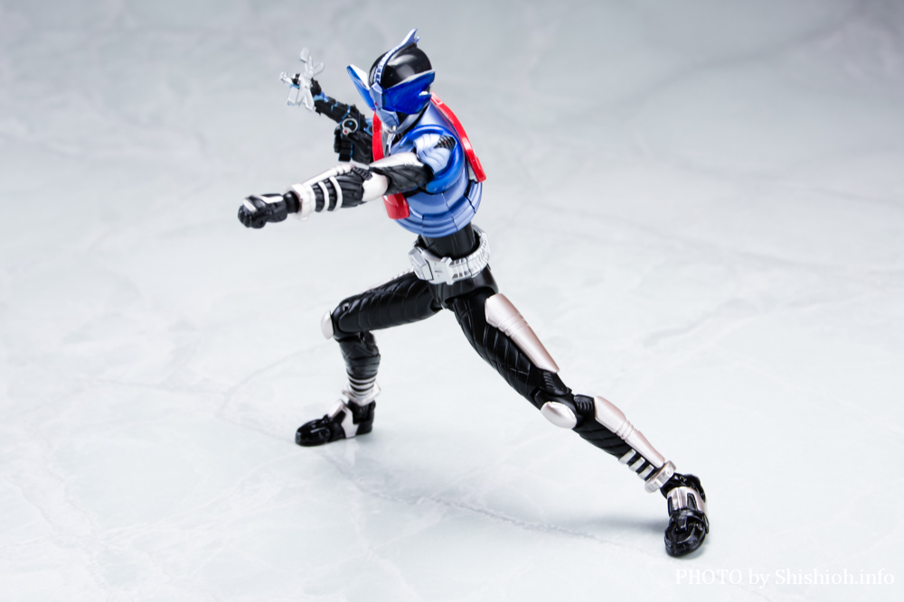 S.H.Figuarts 仮面ライダー ドレイク