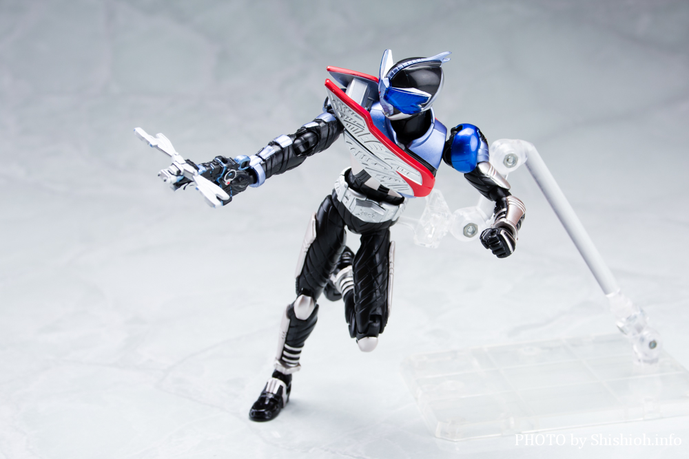 S.H.Figuarts 仮面ライダー ドレイク