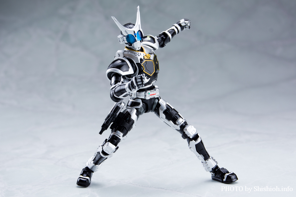S.H.Figuart ���ʃ��C�_�[ G4