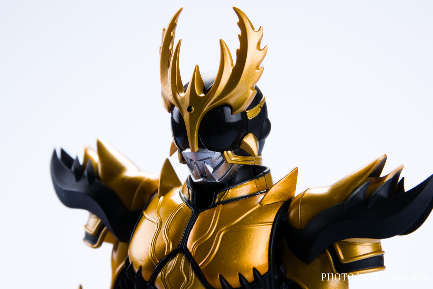 レビュー】S.H.Figuarts（真骨彫製法） 仮面ライダークウガ ライジング 