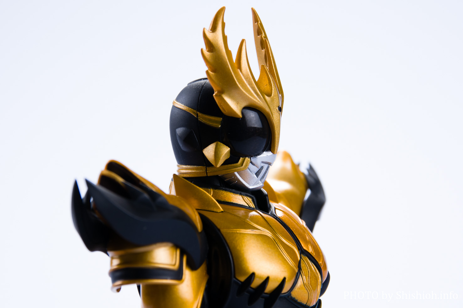 レビュー】S.H.Figuarts（真骨彫製法） 仮面ライダークウガ ライジング 