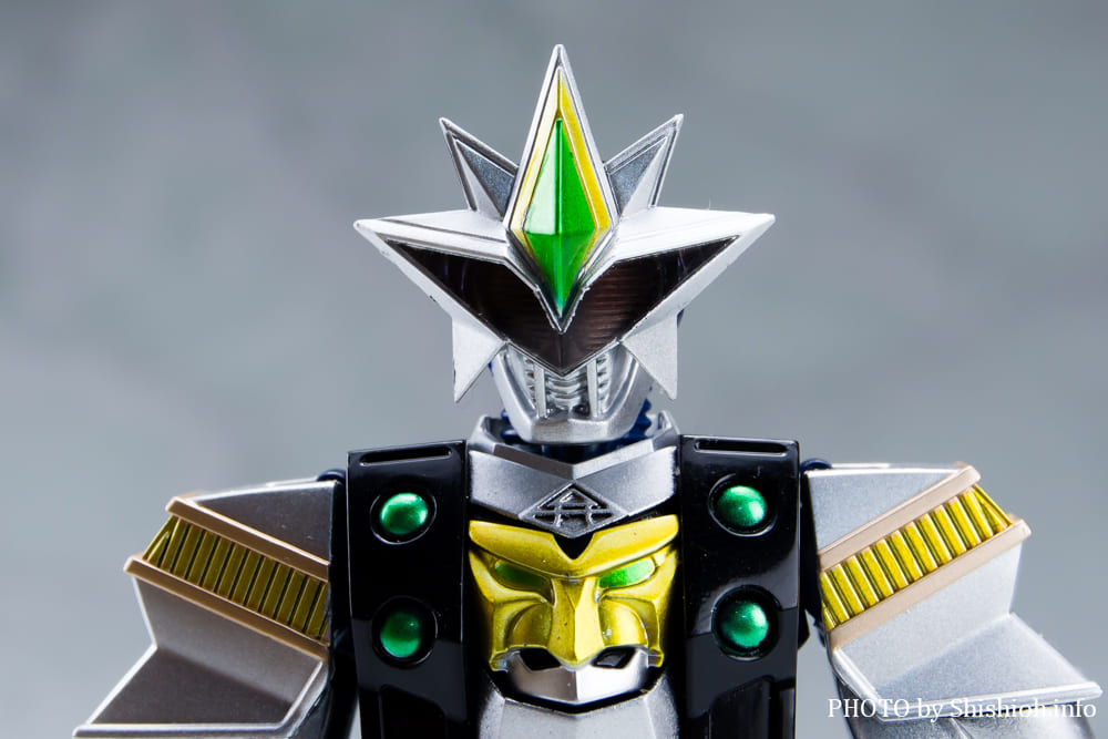 S.H.Figuarts ���ʃ��C�_�[NEW�d�� �x�K�t�H�[��