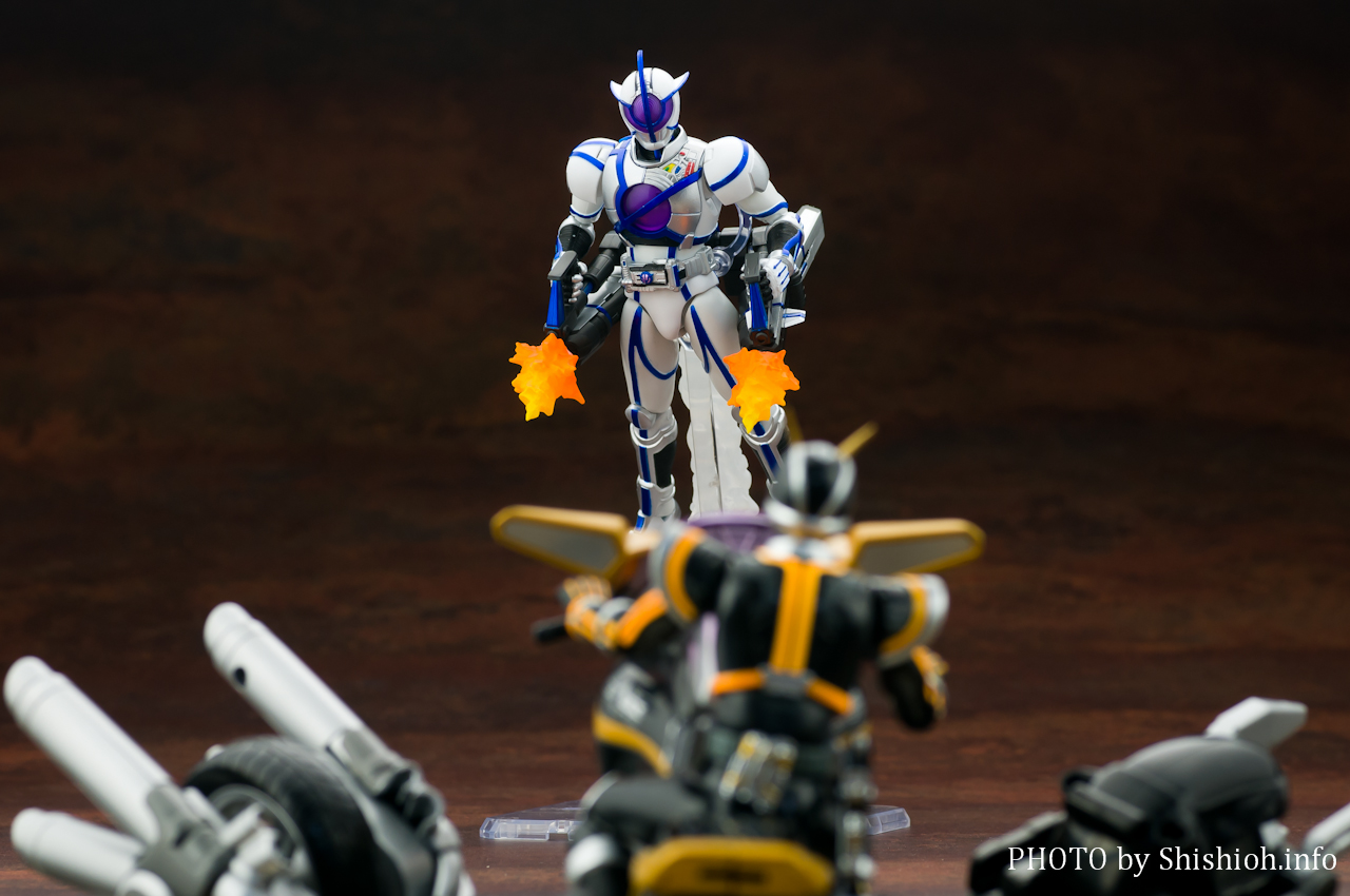 S.H.Figuarts ���ʃ��C�_�[�T�C�K