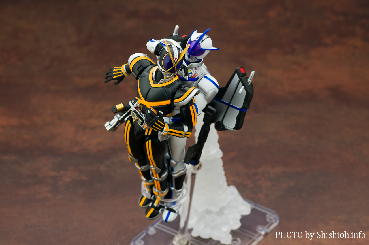 S.H.Figuarts ���ʃ��C�_�[�T�C�K