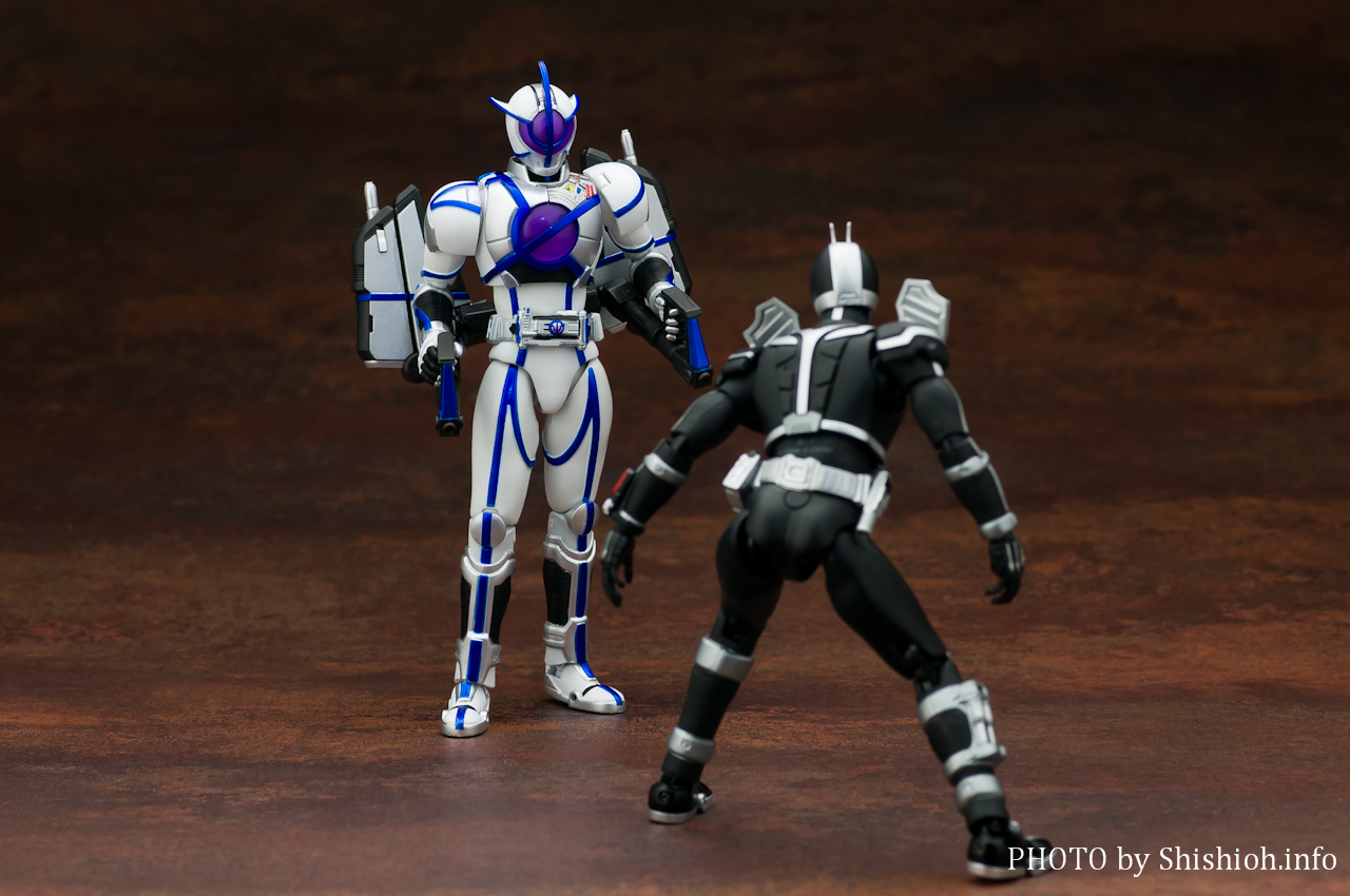 S.H.Figuarts ���ʃ��C�_�[�T�C�K