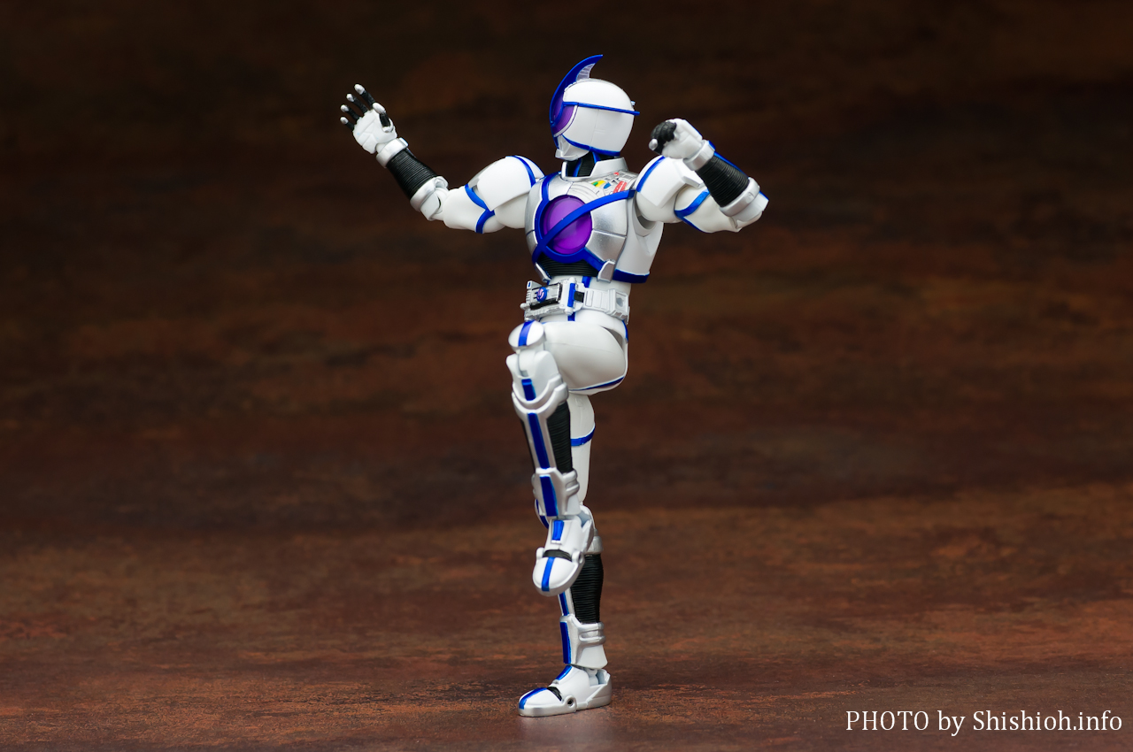 S.H.Figuarts ���ʃ��C�_�[�T�C�K