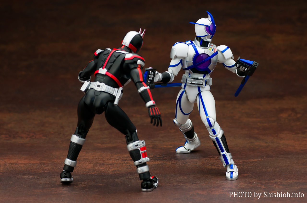S.H.Figuarts ���ʃ��C�_�[�T�C�K