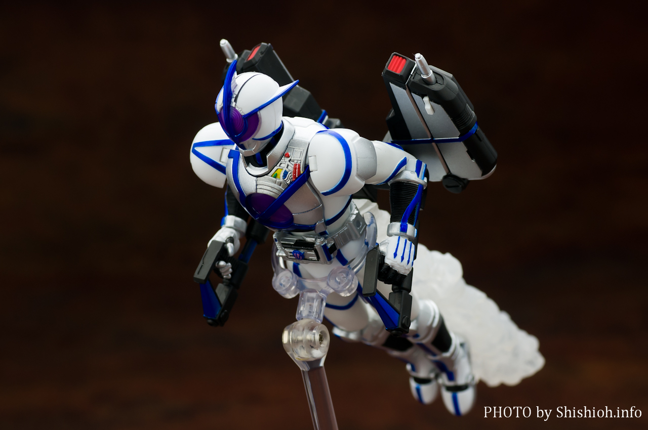 S.H.Figuarts ���ʃ��C�_�[�T�C�K