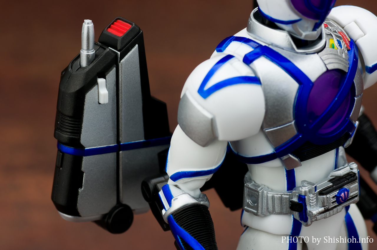 S.H.Figuarts ���ʃ��C�_�[�T�C�K