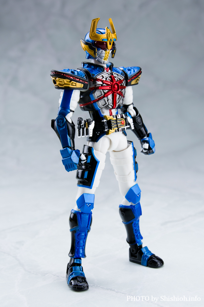 S.H.Figuarts ���ʃ��C�_�[ ���C�W���O�C�N�T