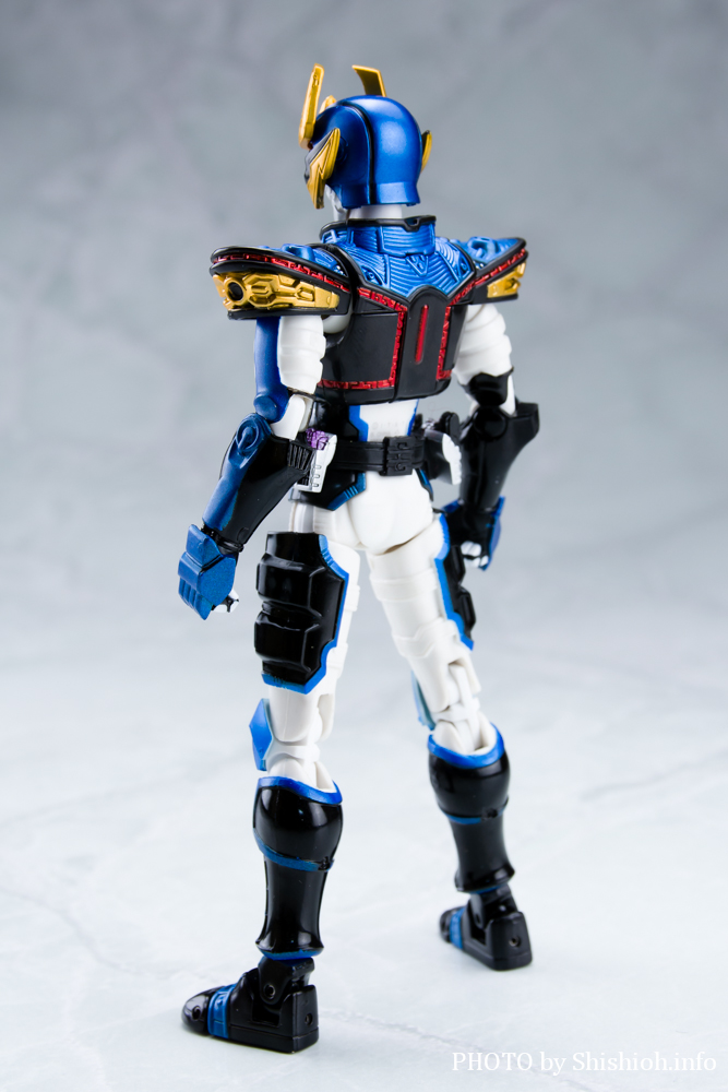 S.H.Figuarts ���ʃ��C�_�[ ���C�W���O�C�N�T