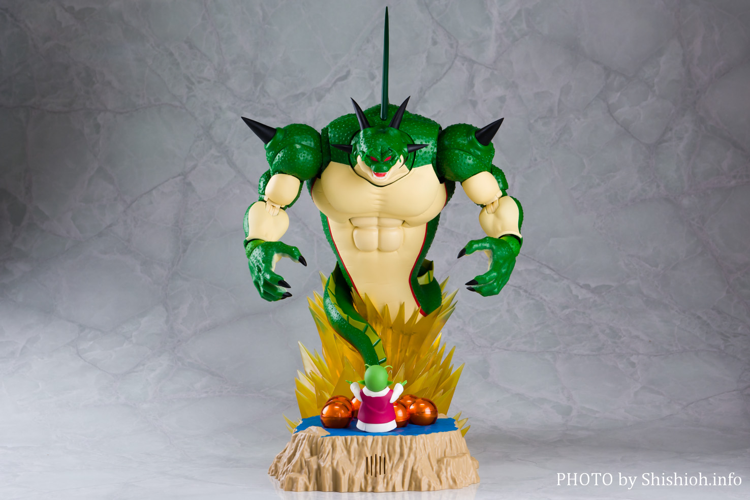 12,200円S.H.Figuarts ポルンガ＆デンデ 光るドラゴンボールセット フィギュア