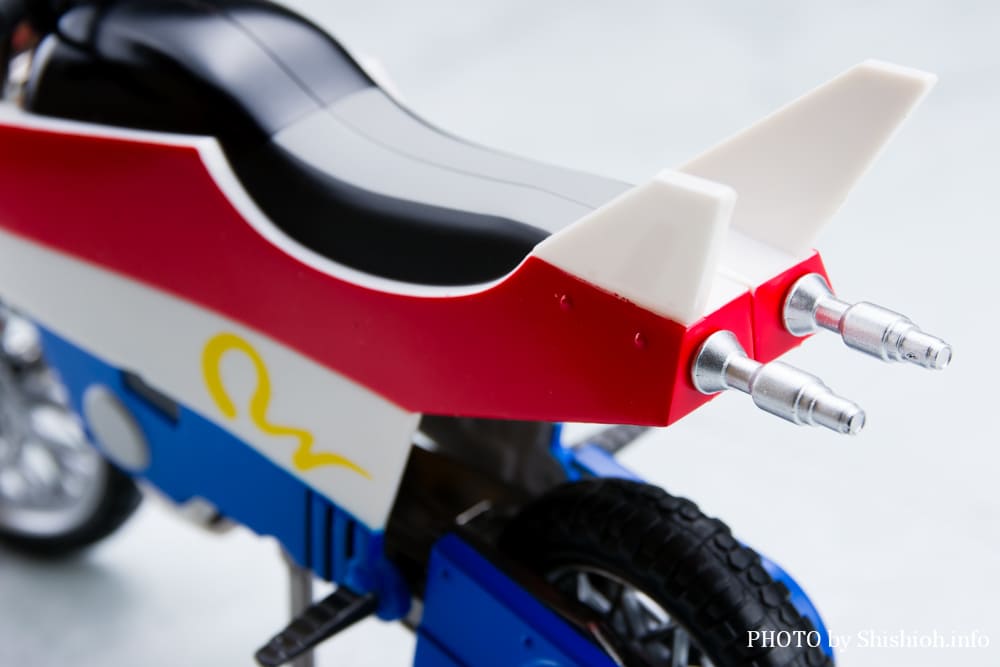 S.H.Figuarts ���{�C�U�[