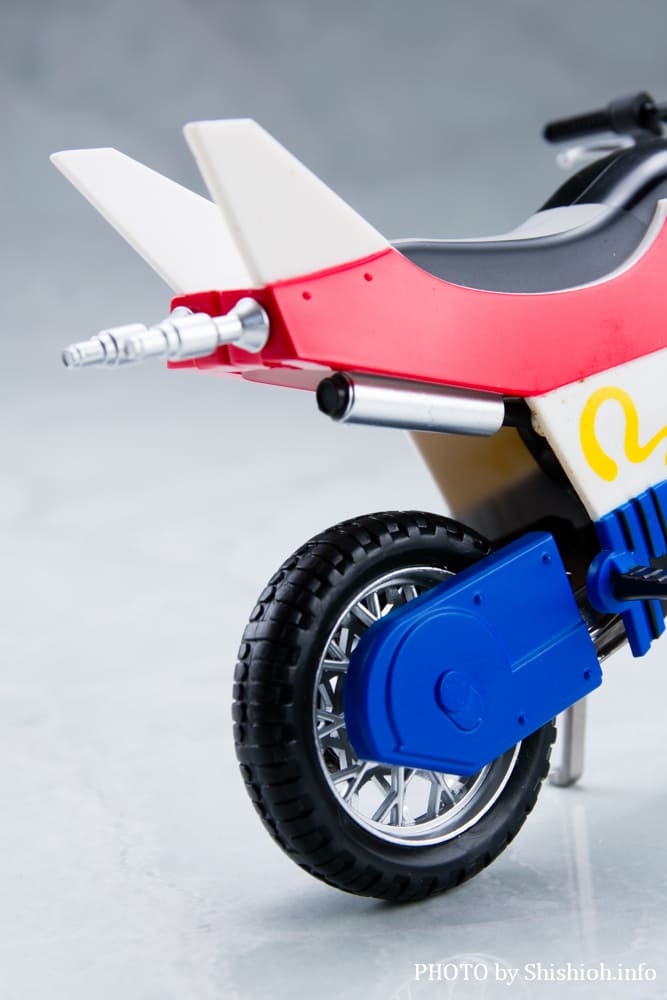 S.H.Figuarts ���{�C�U�[