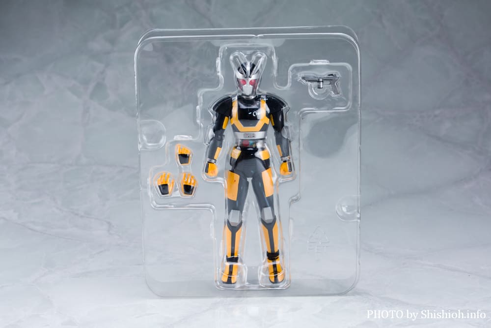 S.H.Figuarts ���{���C�_�[