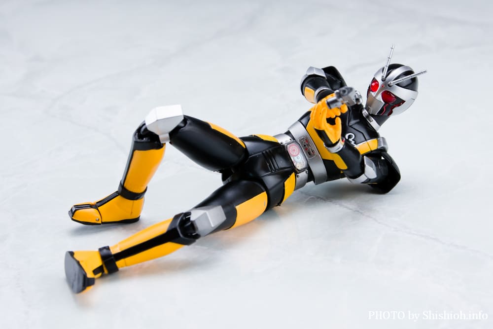 S.H.Figuarts ���{���C�_�[