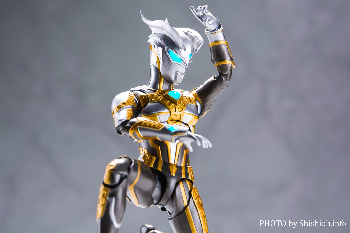 フィギュア S.H.Figuarts ウルティメイトシャイニングウルトラマンゼロ