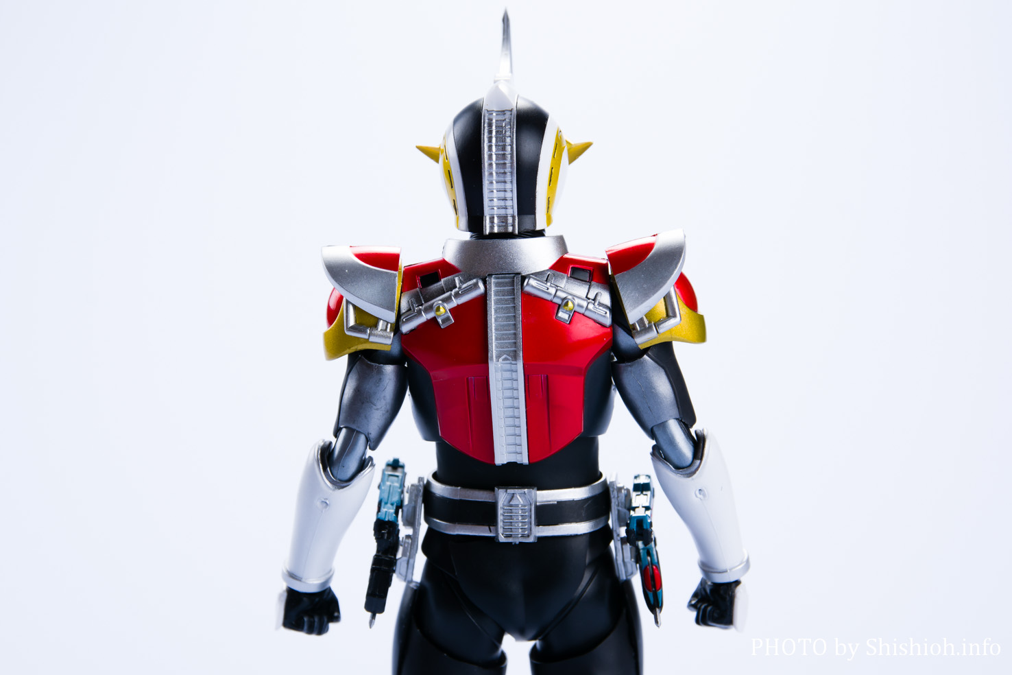 S.H.Figuarts（真骨彫製法） 仮面ライダー電王 アックスフォーム