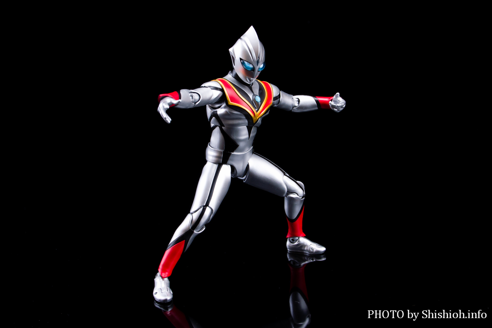 S.H.Figuartsi^@j C[BeBK