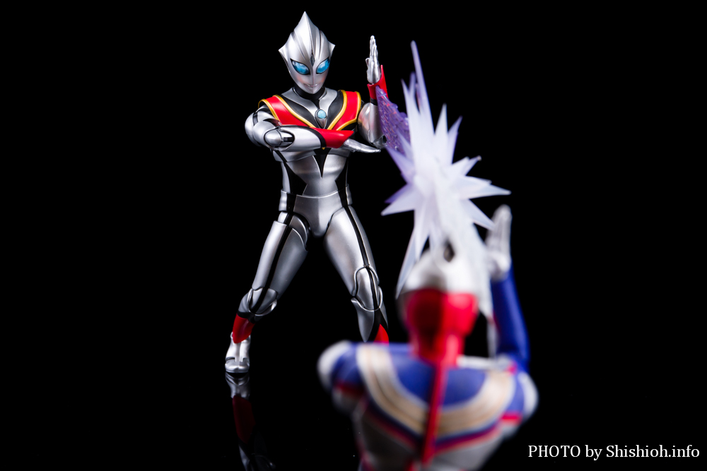 S.H.Figuartsi^@j C[BeBK