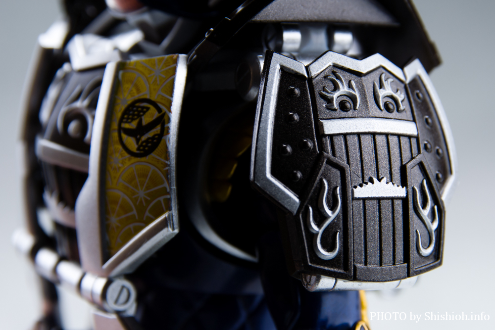 S.H.Figuarts(真骨彫製法) 仮面ライダー鎧武 ジンバーレモンアームズ