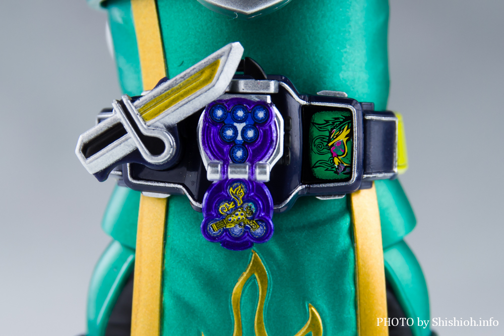 S.H.Figuartsi^@j ʃC_[ uhEA[Y