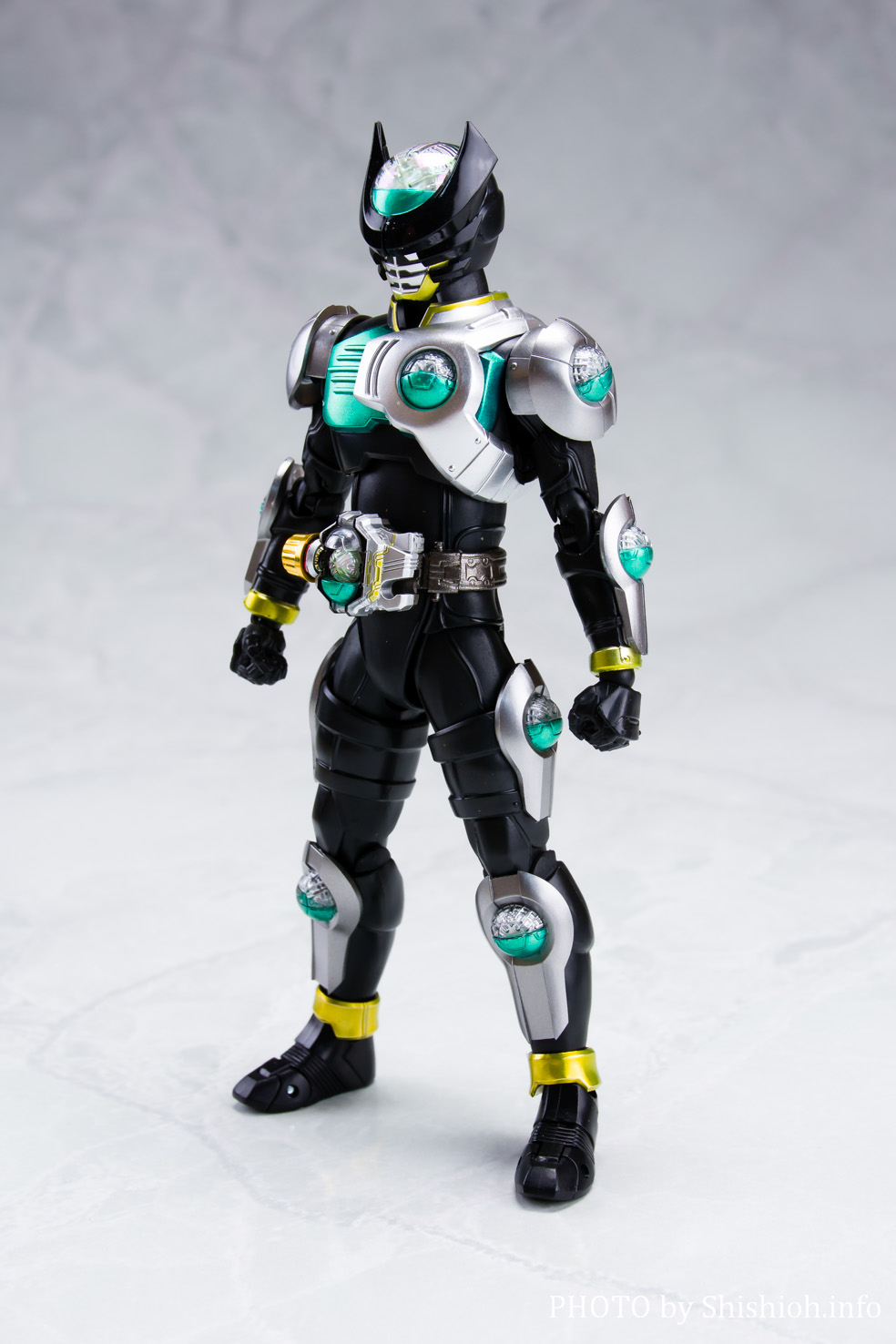 BANDAI S.Hフィギュアーツ 真骨頂 仮面ライダーバース-