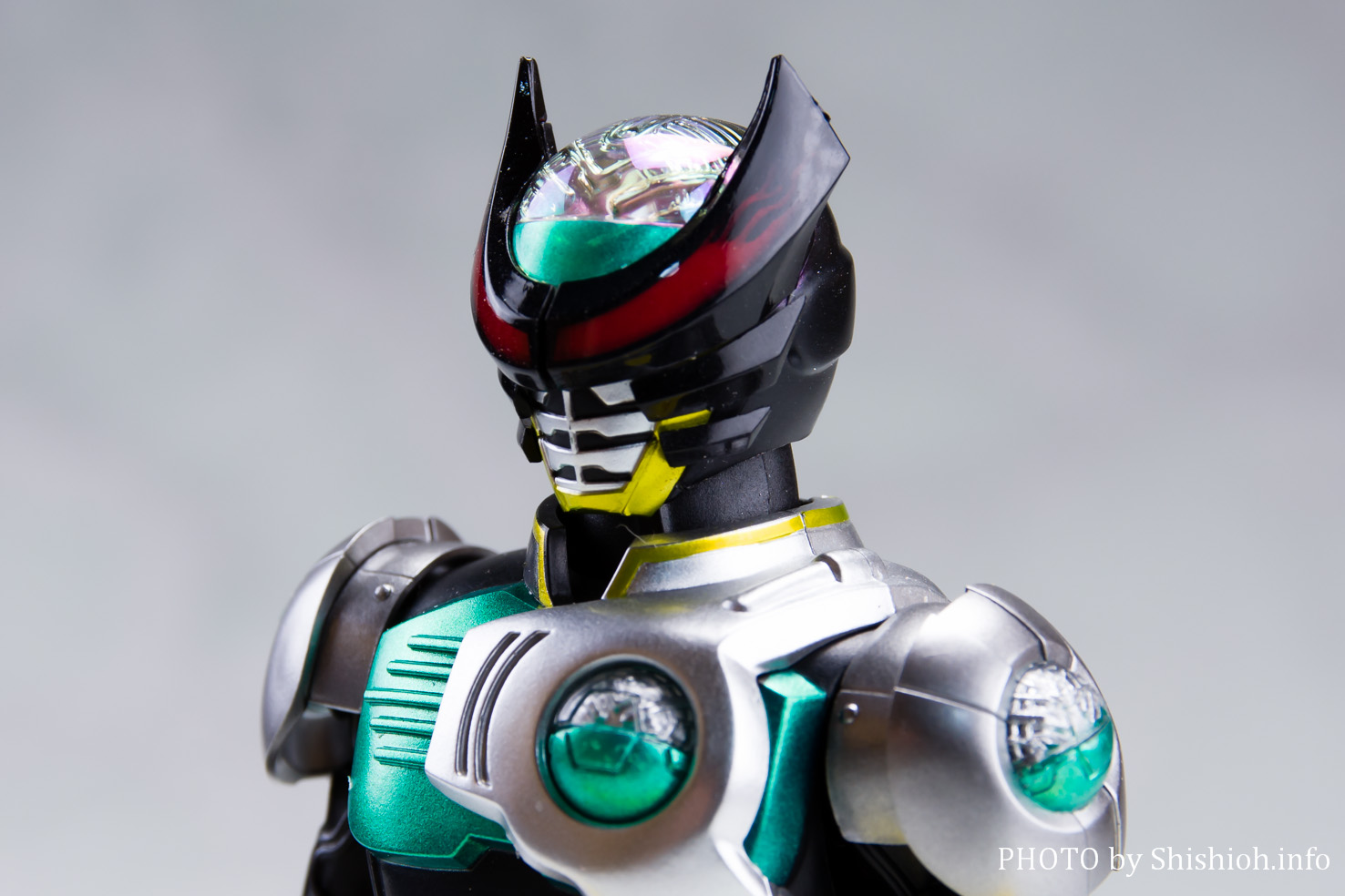 標準小売価格 S.H.Figuarts（真骨彫製法） 仮面ライダーバース 特撮