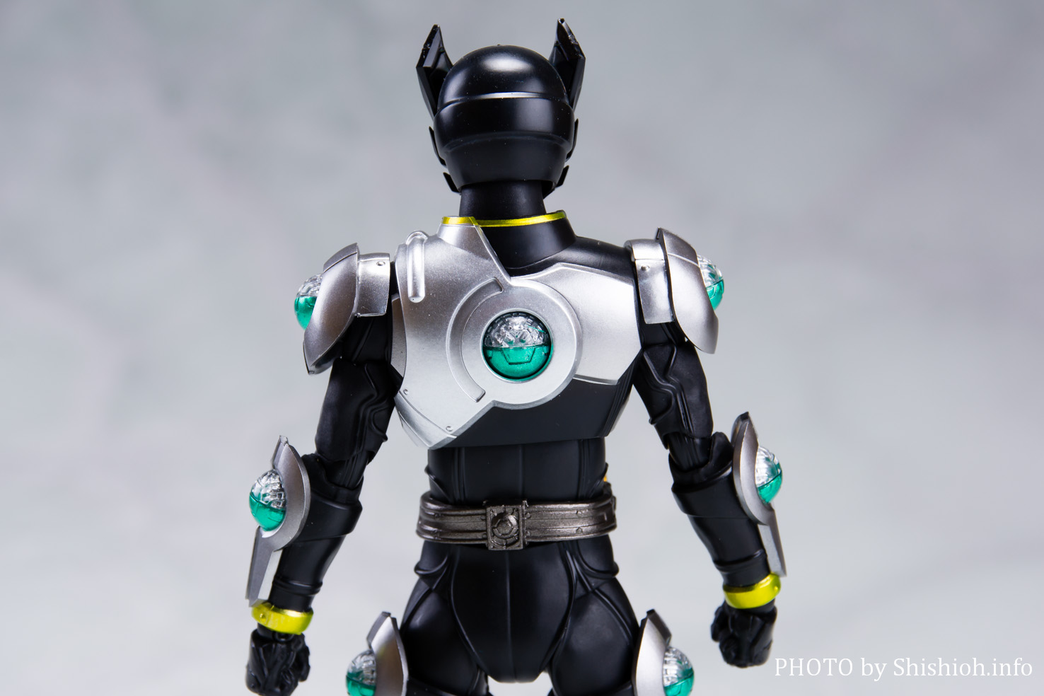 レビュー】S.H.Figuarts（真骨彫製法） 仮面ライダーバース