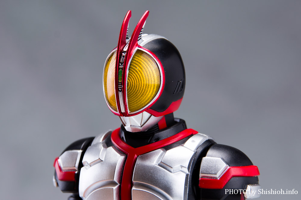 S.H.Figuarts 真骨彫製法 仮面ライダーファイズ-