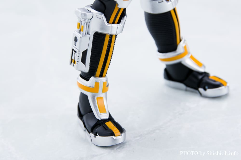 S.H.Figuarts�i�^�������@�j ���ʃ��C�_�[�J�C�U