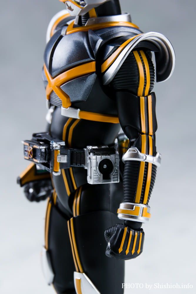 S.H.Figuarts�i�^�������@�j ���ʃ��C�_�[�J�C�U