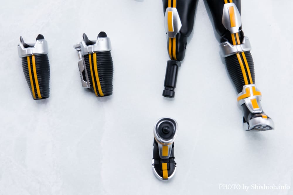 S.H.Figuarts�i�^�������@�j ���ʃ��C�_�[�J�C�U