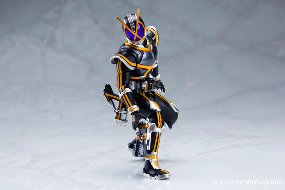 S.H.Figuarts�i�^�������@�j ���ʃ��C�_�[�J�C�U