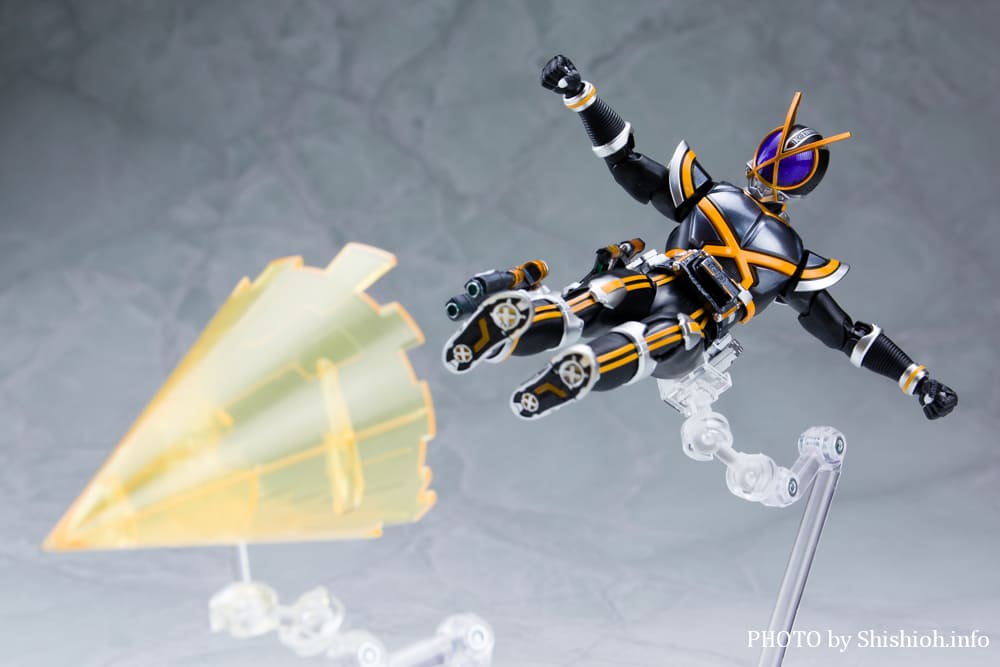 S.H.Figuarts�i�^�������@�j ���ʃ��C�_�[�J�C�U