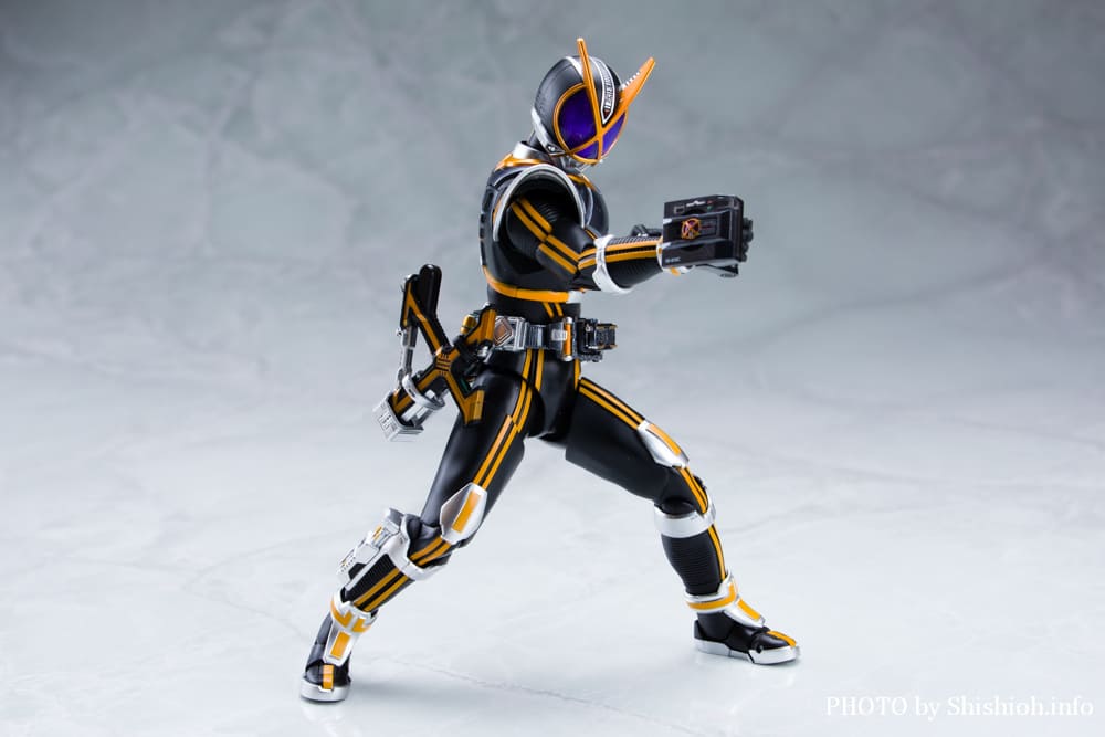 S.H.Figuarts�i�^�������@�j ���ʃ��C�_�[�J�C�U