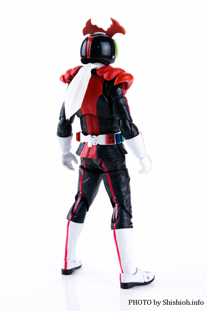 S.H.Figuartsi^@j ʃC_[XgK[