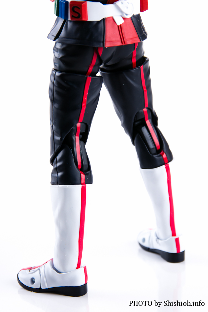 S.H.Figuartsi^@j ʃC_[XgK[