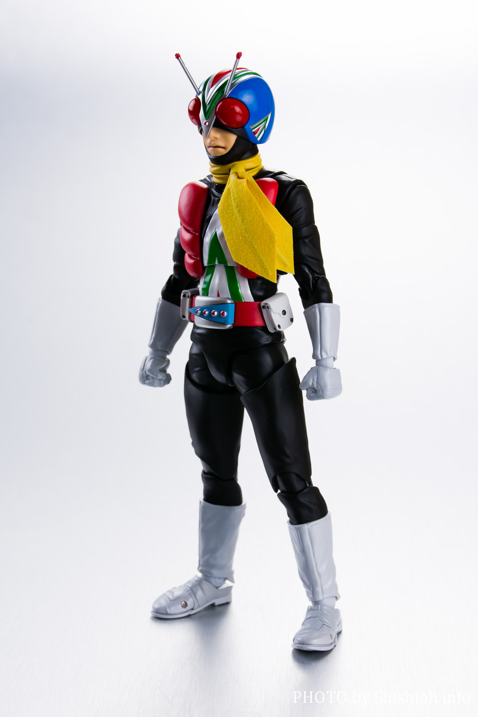 S.H.Figuarts 真骨彫製法 ライダーマン 結城丈二 V3 Rider Man Figure