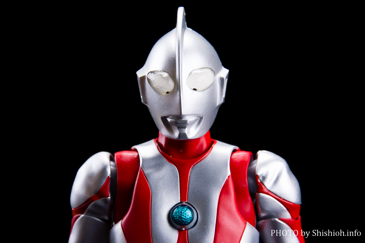 NEW ARRIVAL S.H.Figuarts(真骨彫製法) ウルトラマン - linsar.com