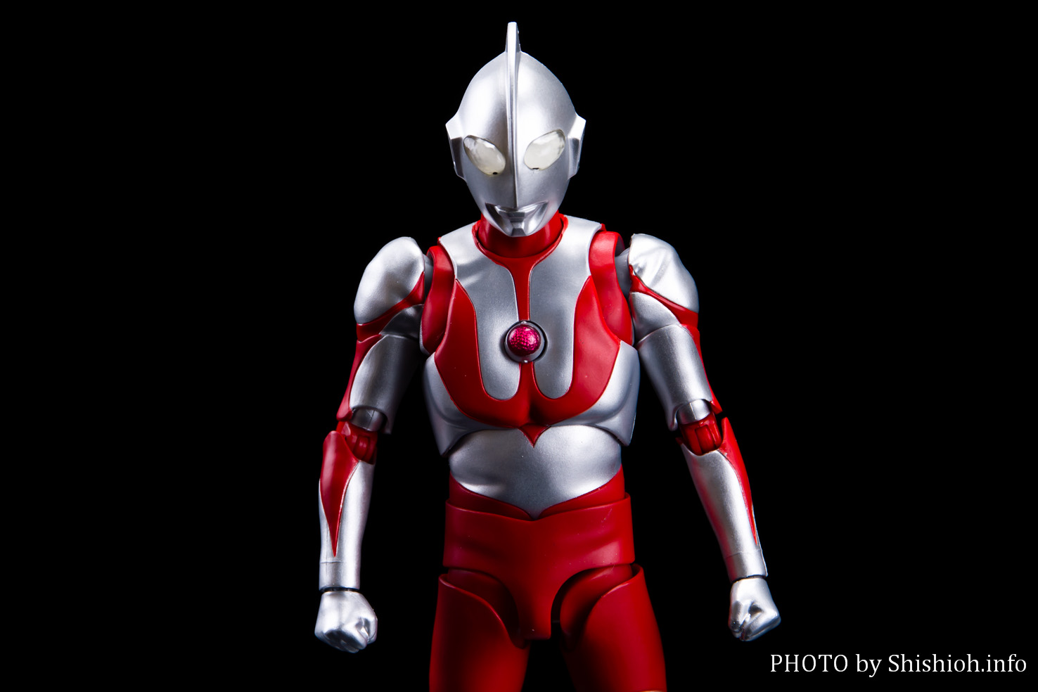 レビュー】S.H.Figuarts（真骨彫製法）ウルトラマン