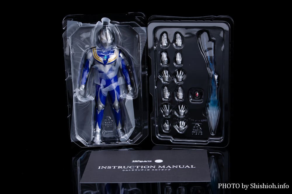 S.H.Figuarts�i�^�������@�j �E���g���}���e�B�K �X�J�C�^�C�v