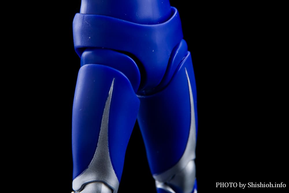 S.H.Figuarts�i�^�������@�j �E���g���}���e�B�K �X�J�C�^�C�v