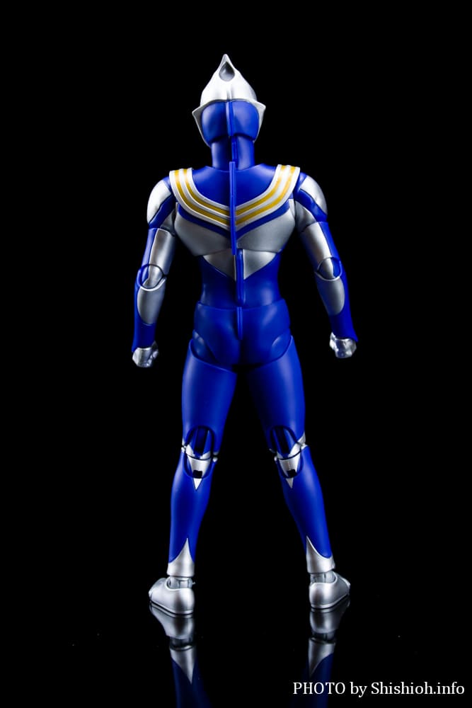 S.H.Figuarts�i�^�������@�j �E���g���}���e�B�K �X�J�C�^�C�v